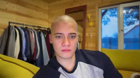 AliceEve online show from March 1, 2026, 5:09 am