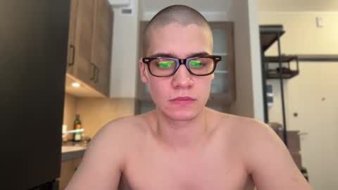 AliceEve online show from April 19, 2026, 9:30 am