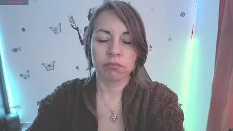 Snapshot of rebbeca09 chatting on July 16, 2026, 1:06 pm Rebbeca online show from July 16, 2026, 1:06 pm