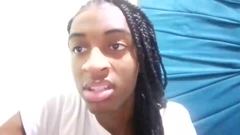 Tu mami Rebecca online show from May 5, 2026, 4:31 am