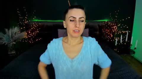 Snapshot of rebecca_diamonds chatting on February 3, 2026, 6:40 am rebecca_diamonds online show from February 3, 2026, 6:40 am