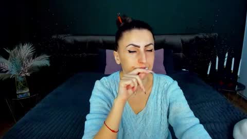 Snapshot of rebecca_diamonds chatting on February 11, 2026, 6:29 am rebecca_diamonds online show from February 11, 2026, 6:29 am