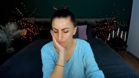 Snapshot of rebecca_diamonds chatting on February 16, 2026, 6:42 am rebecca_diamonds online show from February 16, 2026, 6:42 am