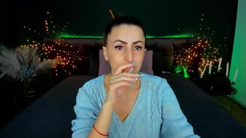 Snapshot of rebecca_diamonds chatting on March 1, 2026, 6:26 am rebecca_diamonds online show from March 1, 2026, 6:26 am