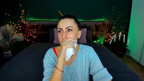 Snapshot of rebecca_diamonds chatting on March 16, 2026, 6:17 am rebecca_diamonds online show from March 16, 2026, 6:17 am