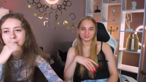 rebecca_smile_ online show from June 5, 2026, 6:52 am
