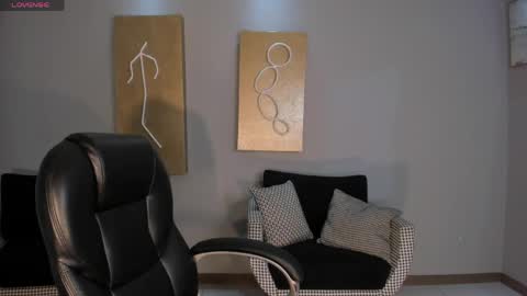 Rebe online show from April 4, 2026, 6:49 pm