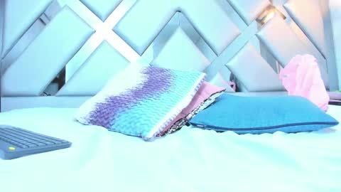 rebeccamitchell_ online show from February 27, 2026, 2:17 pm