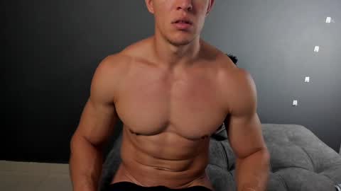 twitter REECET26 instagram RECCETAYLOR online show from February 16, 2025, 11:48 pm