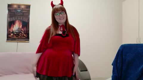 Snapshot of red_fox777 chatting on February 6, 2026, 8:18 am Lisa online show from February 6, 2026, 8:18 am