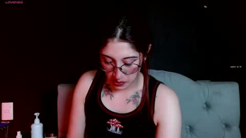 IG   OF red moonn online show from June 4, 2026, 5:46 am