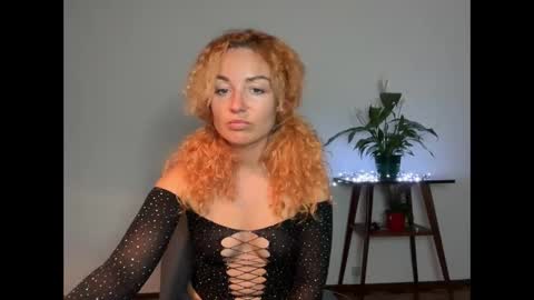 reddgirll online show from February 25, 2025, 5:58 pm