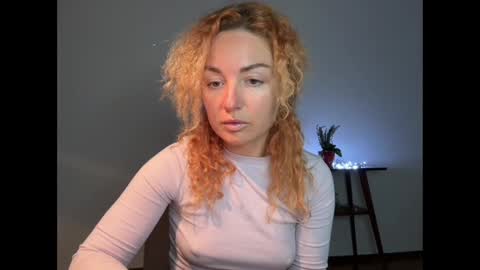 reddgirll online show from March 1, 2025, 6:43 pm