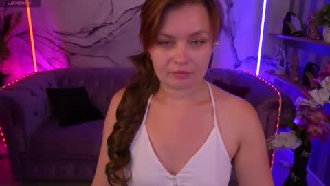 Lily online show from September 11, 2025, 3:12 pm