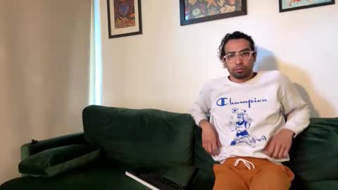 redfloweer online show from September 12, 2025, 12:38 pm