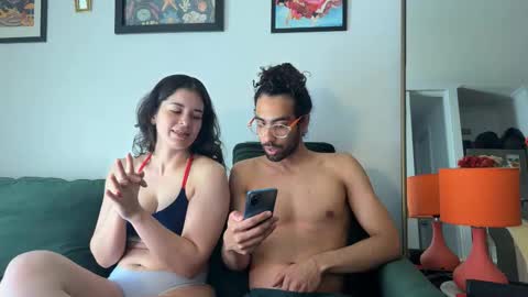 redfloweer online show from October 1, 2025, 2:01 pm