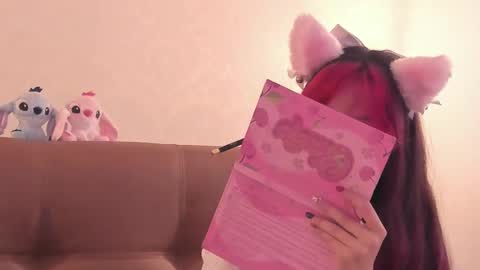 Snapshot of redmeloddy chatting on February 23, 2025, 7:28 pm Meloddy online show from February 23, 2025, 7:28 pm