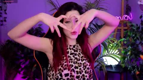 Snapshot of redmidnight_ chatting on November 26, 2025, 8:32 pm Kiara online show from November 26, 2025, 8:32 pm