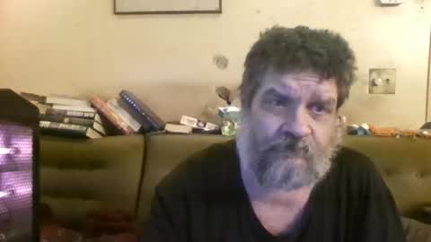 redmud3 online show from December 2, 2025, 8:37 pm