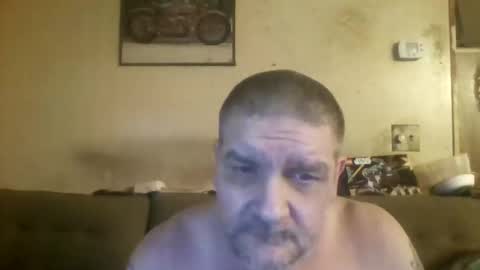 redmud3 online show from April 18, 2026, 7:58 pm