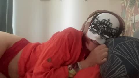 Redplume online show from April 26, 2026, 11:19 am