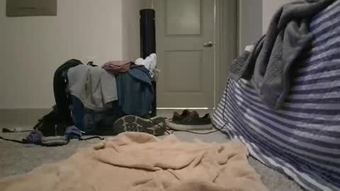 Snapshot of redqual01 chatting on November 28, 2025, 3:20 am redqual01 online show from November 28, 2025, 3:20 am