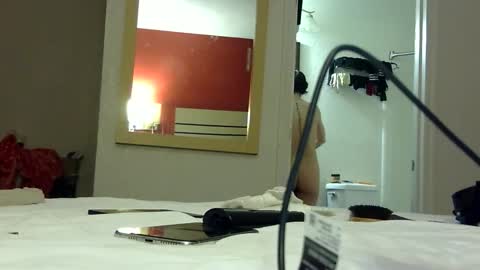 Snapshot of redruby1999 chatting on March 16, 2026, 6:39 am redruby1999 online show from March 16, 2026, 6:39 am