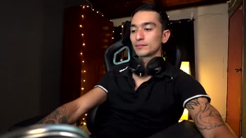 Red online show from December 31, 2024, 9:17 pm