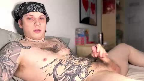 Snapshot of redrumbackwards chatting on February 11, 2025, 8:42 pm redrum online show from February 11, 2025, 8:42 pm