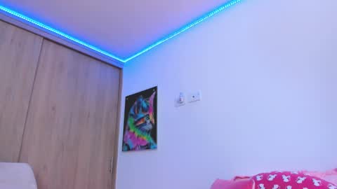 redski77 online show from February 25, 2025, 9:31 am