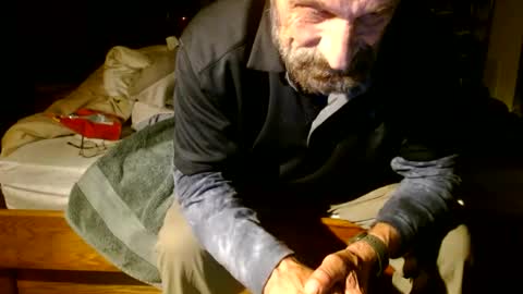 Snapshot of reeebokrick chatting on December 10, 2024, 6:01 am reeebokrick online show from December 10, 2024, 6:01 am