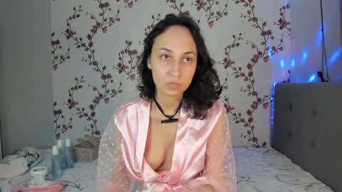 Snapshot of reginamoon12 chatting on January 30, 2025, 5:17 pm Alisa online show from January 30, 2025, 5:17 pm
