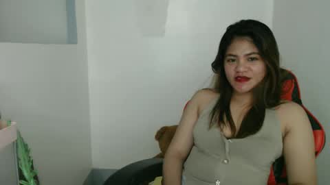 Snapshot of reign2525 chatting on March 10, 2025, 3:52 pm reign2525 online show from March 10, 2025, 3:52 pm