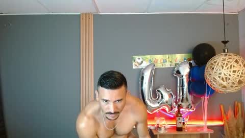 Snapshot of reiko_85_ chatting on April 22, 2026, 3:02 pm REIKO online show from April 22, 2026, 3:02 pm