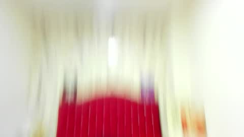 Snapshot of renata_valentina chatting on April 19, 2026, 11:42 am RENATA VALENTINA online show from April 19, 2026, 11:42 am