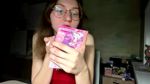 Mia online show from April 10, 2026, 6:45 pm