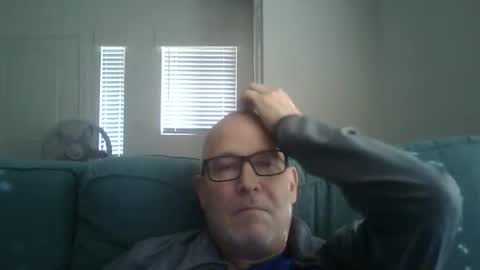 Snapshot of renewaz chatting on February 18, 2026, 4:25 pm Renewaz online show from February 18, 2026, 4:25 pm