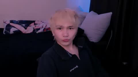 Snapshot of rennuts chatting on March 3, 2026, 5:13 am rennuts online show from March 3, 2026, 5:13 am