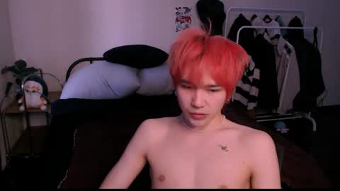 rennuts online show from April 19, 2026, 12:04 pm