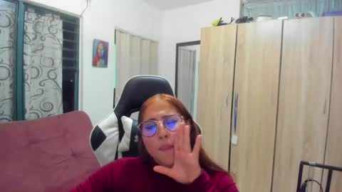 restrepovg23 online show from June 5, 2026, 12:28 am
