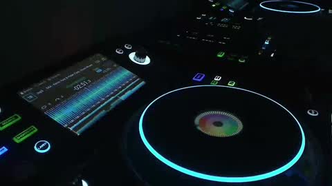 GearPorn online show from December 8, 2024, 9:19 pm