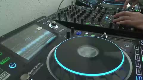 GearPorn online show from December 12, 2024, 6:42 pm