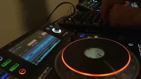 GearPorn online show from October 11, 2025, 1:05 am