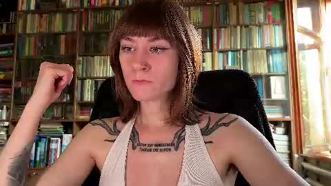 Snapshot of retromarie chatting on June 10, 2026, 3:39 am Rie online show from June 10, 2026, 3:39 am