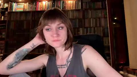 Snapshot of retromarie chatting on June 14, 2026, 6:21 pm Rie online show from June 14, 2026, 6:21 pm