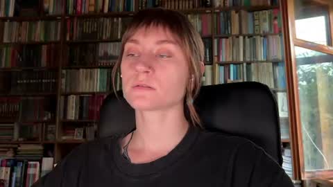 Snapshot of retromarie chatting on June 20, 2026, 3:37 pm Rie online show from June 20, 2026, 3:37 pm
