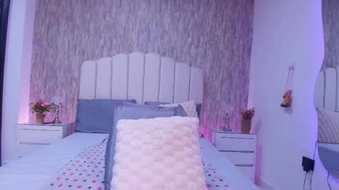 Snapshot of reven_lilith chatting on May 27, 2026, 3:03 am REVEN online show from May 27, 2026, 3:03 am