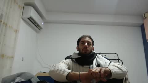 Snapshot of revivedunknown chatting on December 5, 2024, 9:50 pm Chris online show from December 5, 2024, 9:50 pm