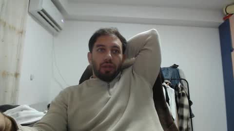 Snapshot of revivedunknown chatting on December 17, 2024, 12:23 am Chris online show from December 17, 2024, 12:23 am