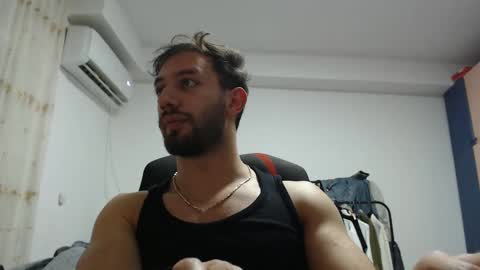 Snapshot of revivedunknown chatting on December 25, 2024, 10:59 pm Chris online show from December 25, 2024, 10:59 pm